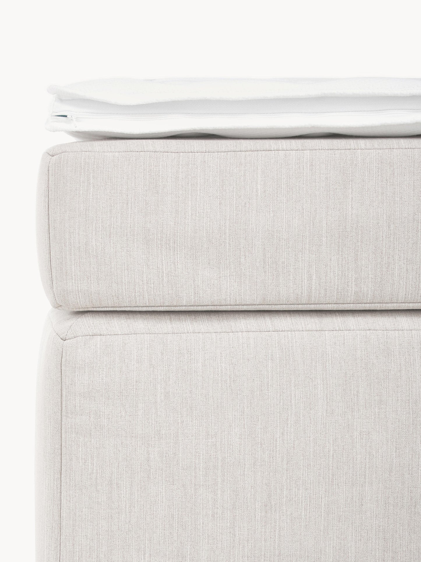 Enyrade Box Spring Bed