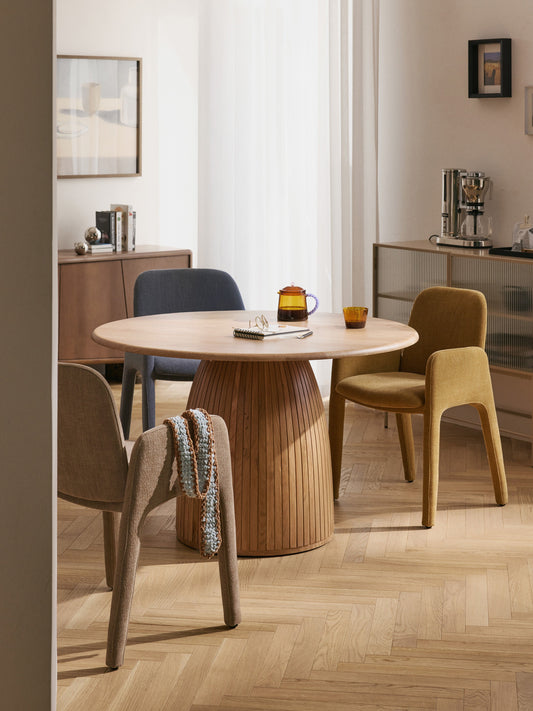 Nelvaise Round Dining Table with Fluted Texture, in Various Sizes