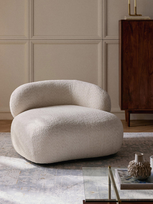 Albariza Lounge Chair in Teddy Bouclé