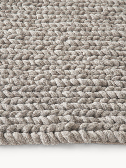 Brunelva Handmade Wool Rug with Braided Texture