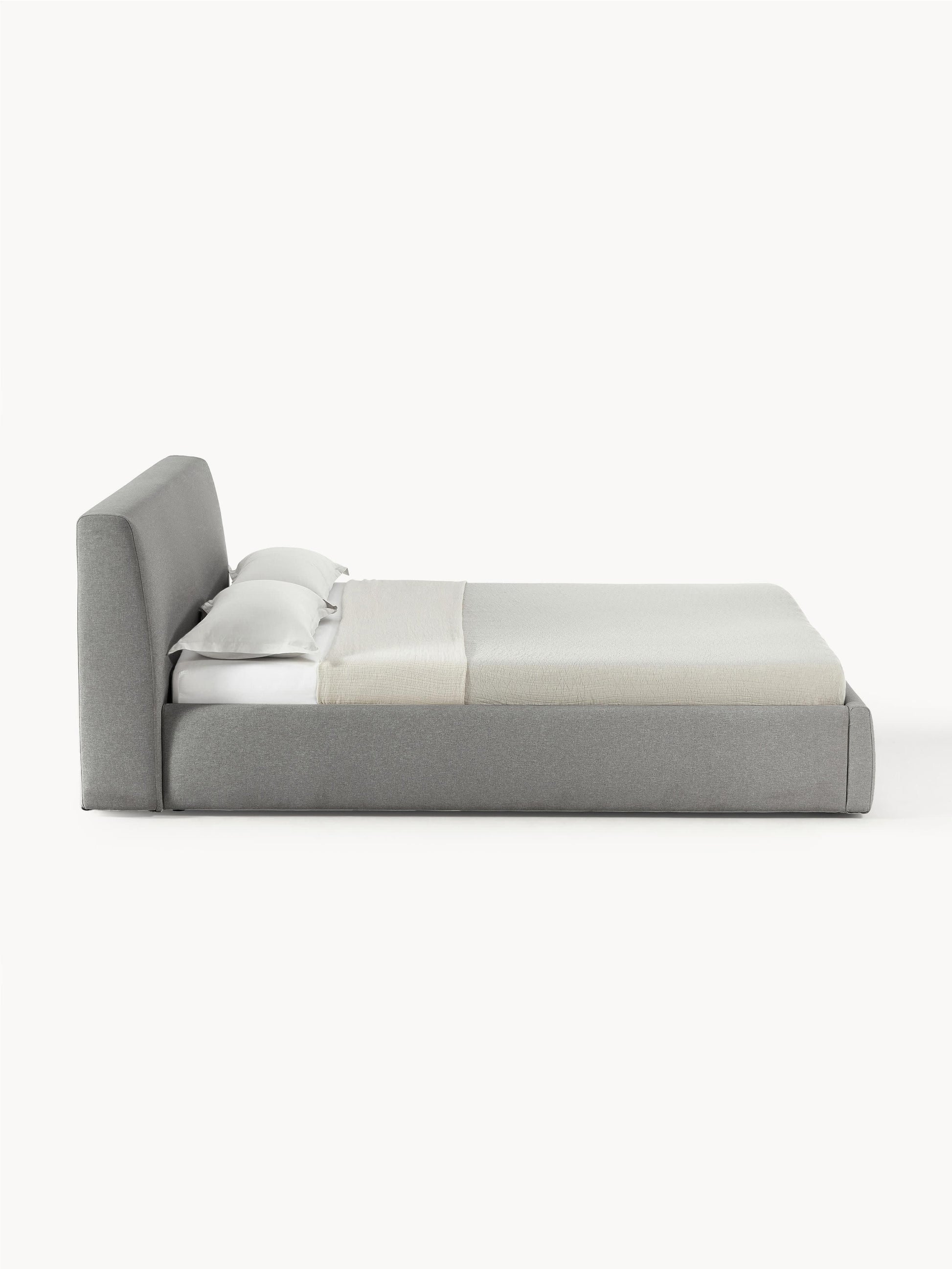 Clovarr Upholstered Bed