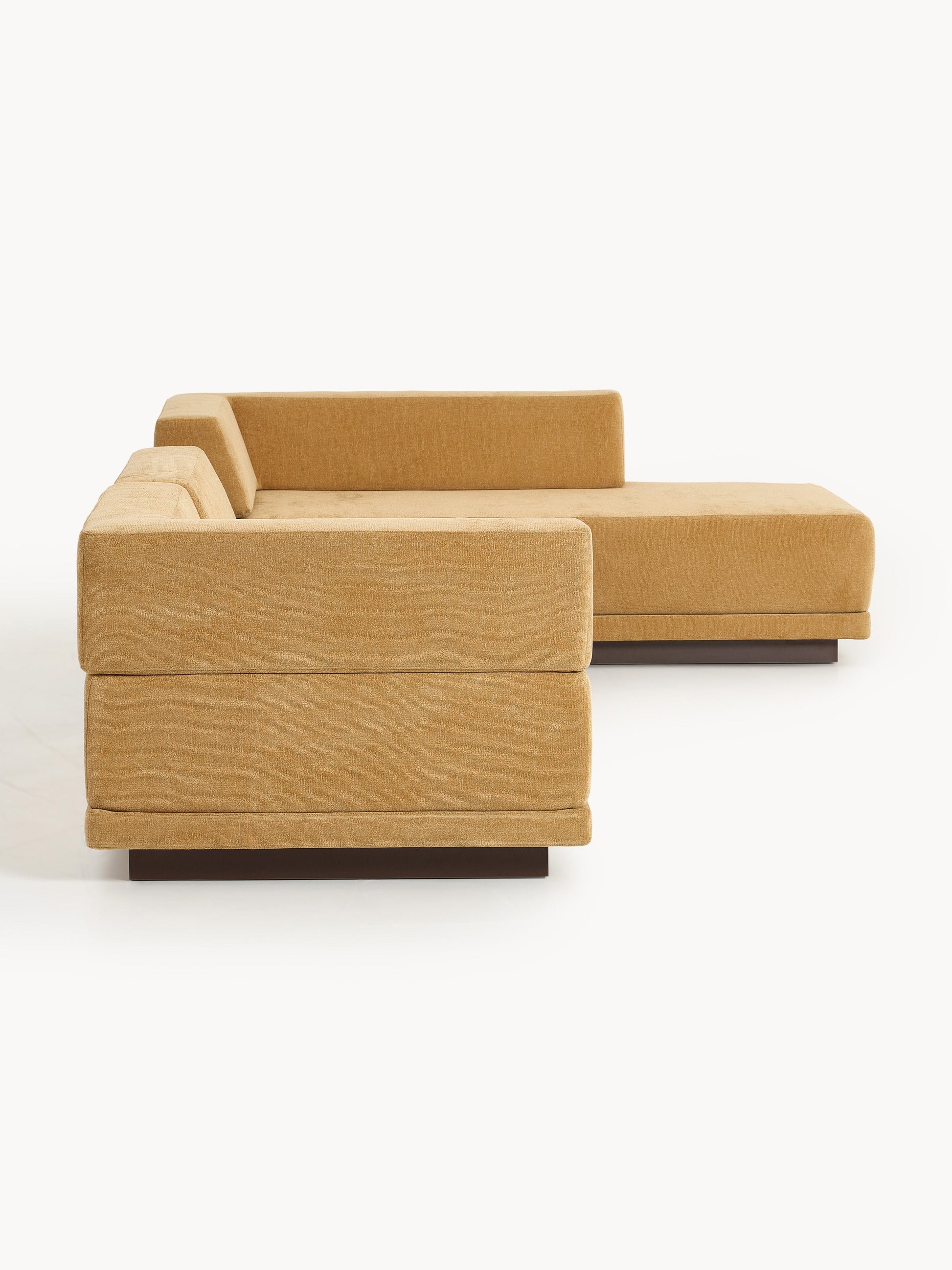 Colvraine Modular Corner Sofa (4-Seater) with Coffee Table