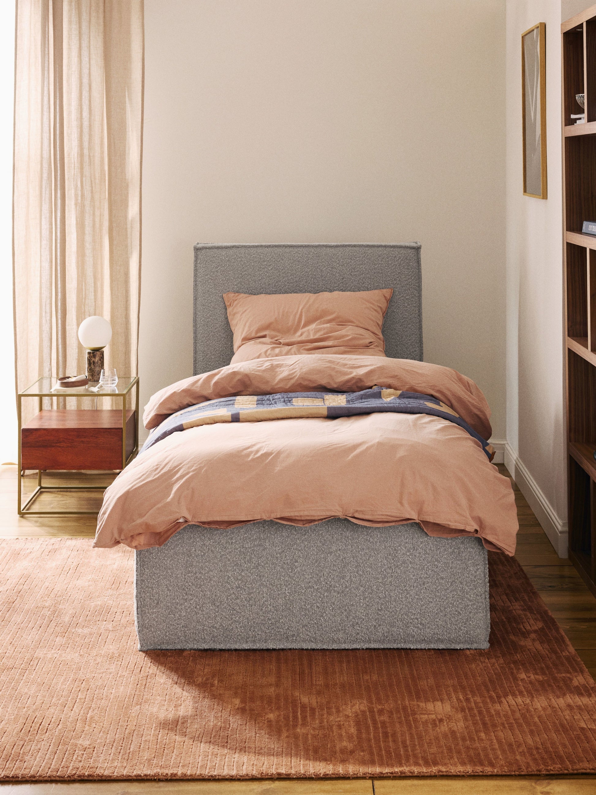 Drevalis Single Bed in Bouclé