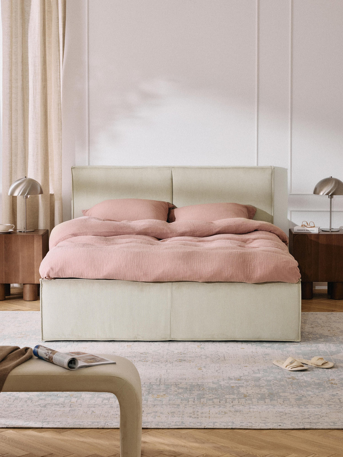 Drevalis Upholstered Bed in Corduroy