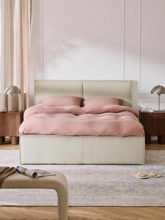 Drevalis Upholstered Bed in Corduroy