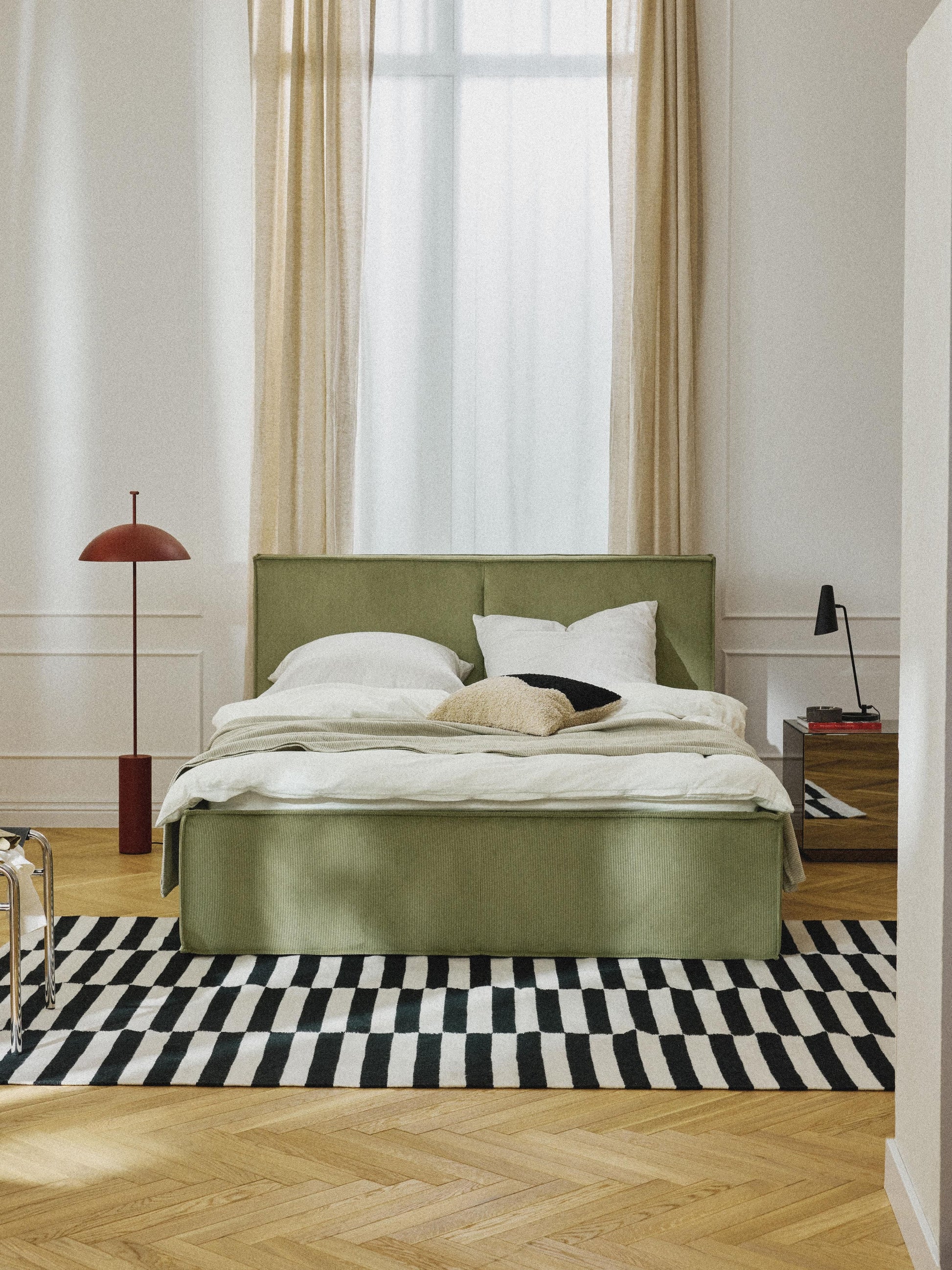 Drevalis Upholstered Storage Bed in Corduroy