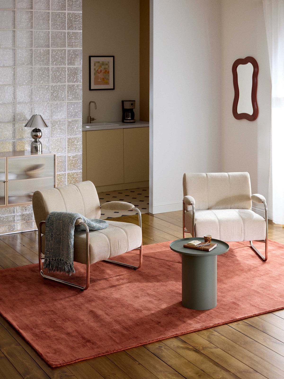 Jarielle Rug in Viscose, Hand-Woven