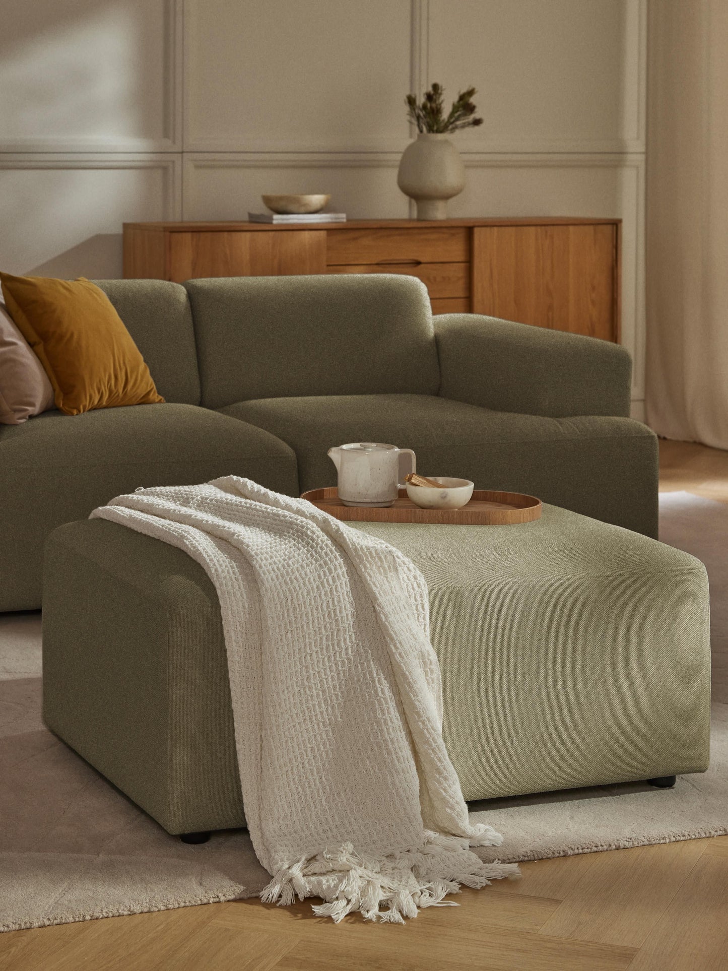 Melvaine Stool, W 99 x D 72 cm