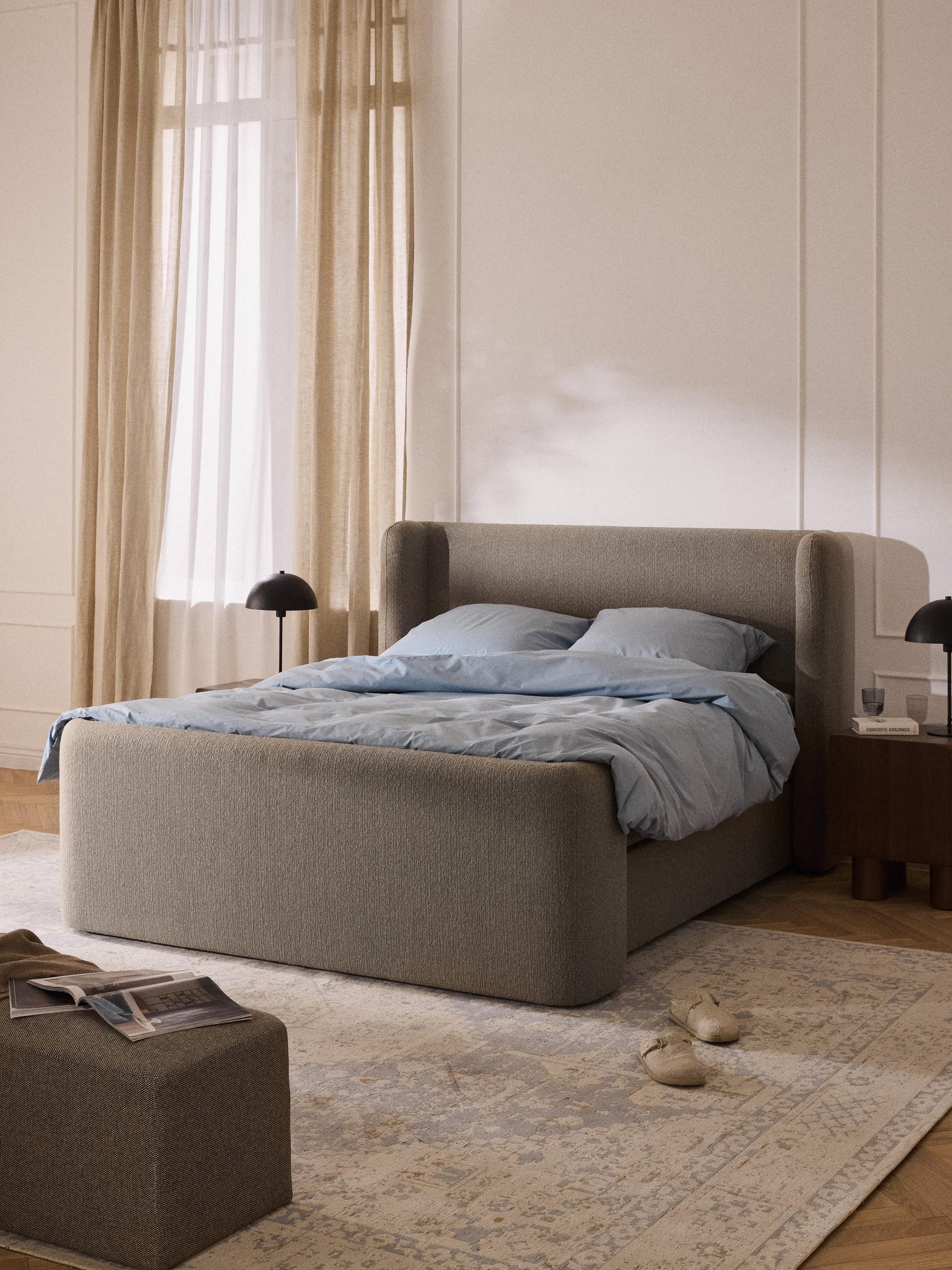 Perlomar Bouclé Box Spring Bed