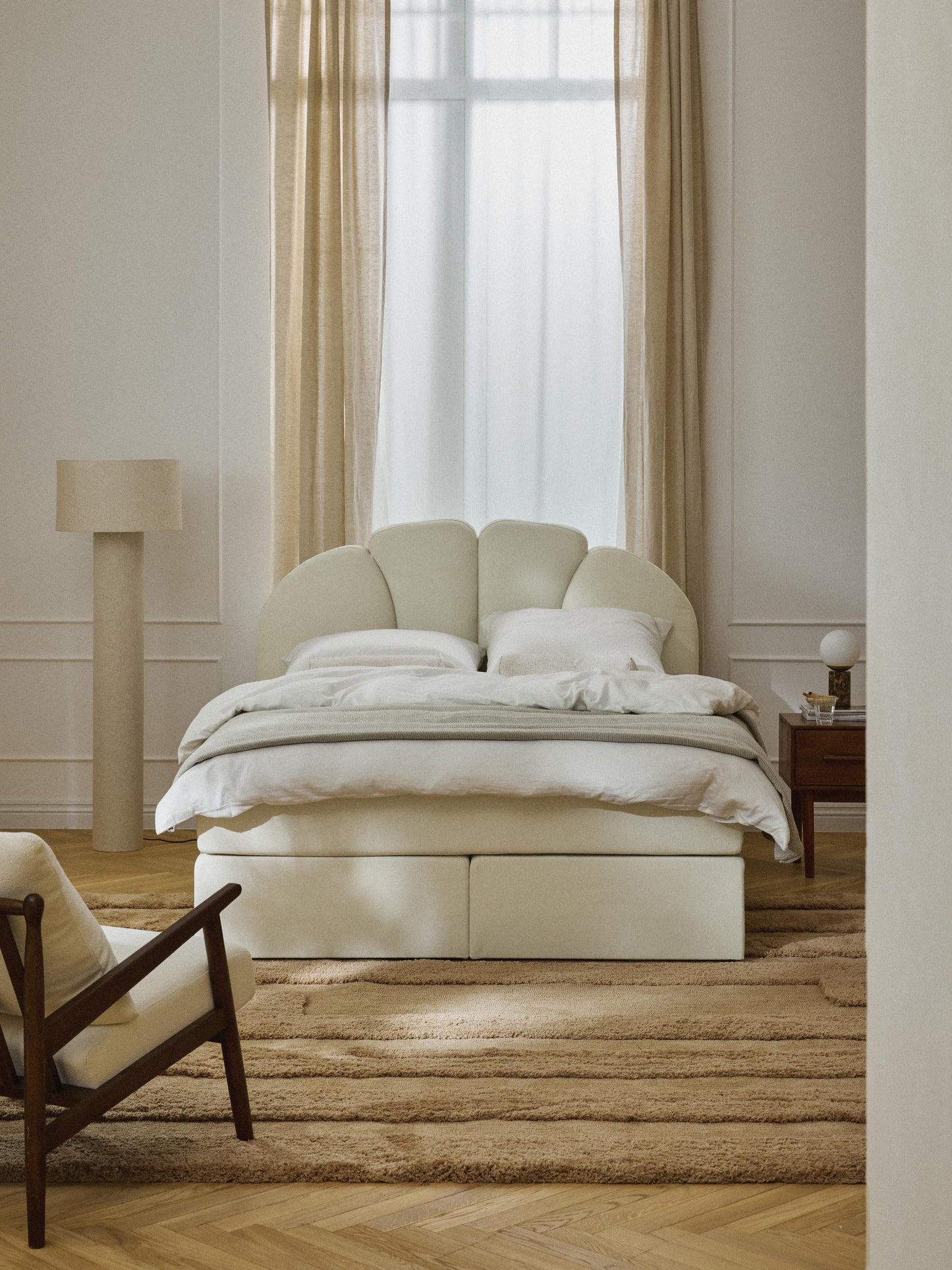 Romildo Bed, Box Spring