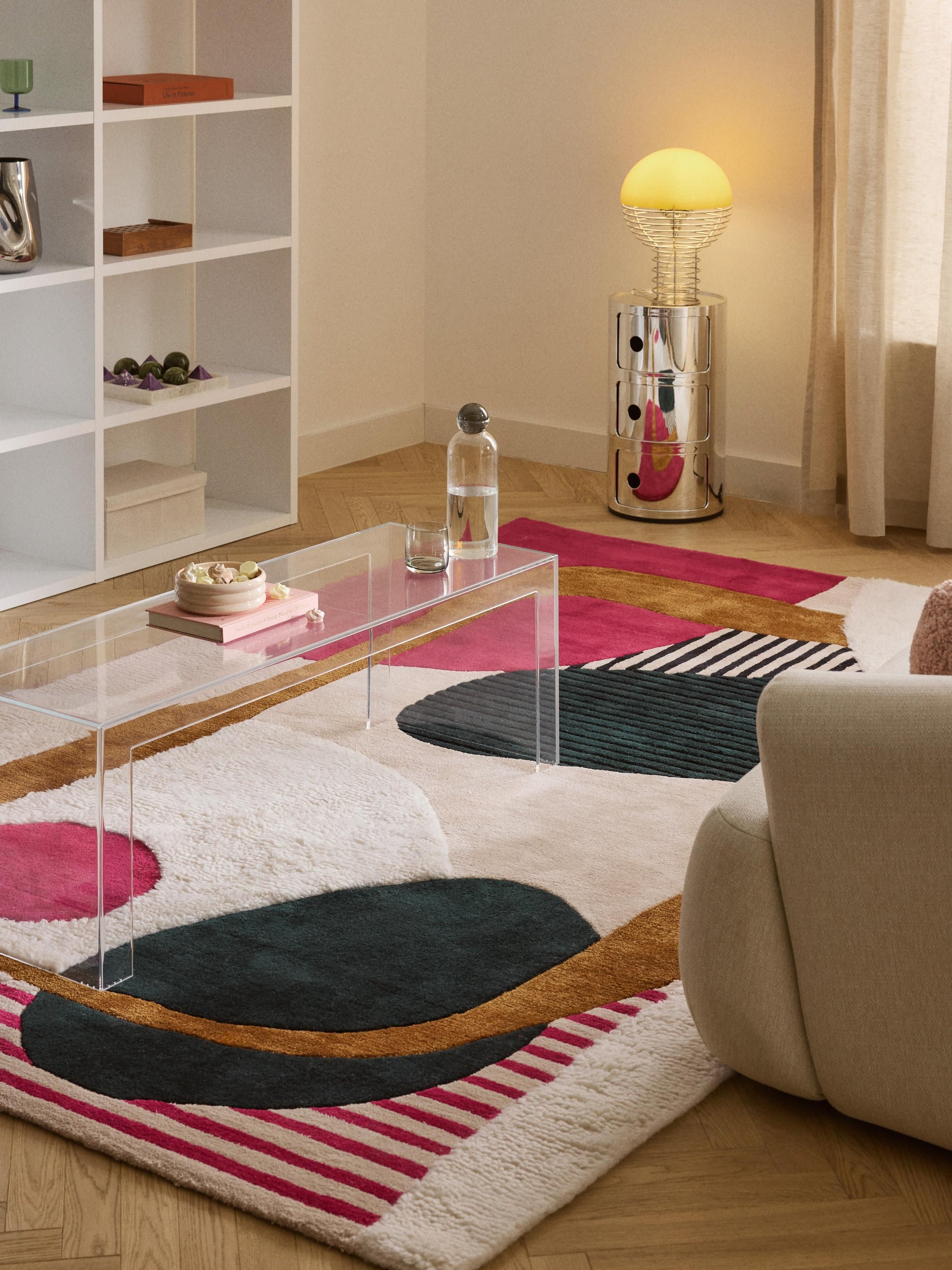Roscarde Wool Rug with High-Low Texture, Hand-Tufted