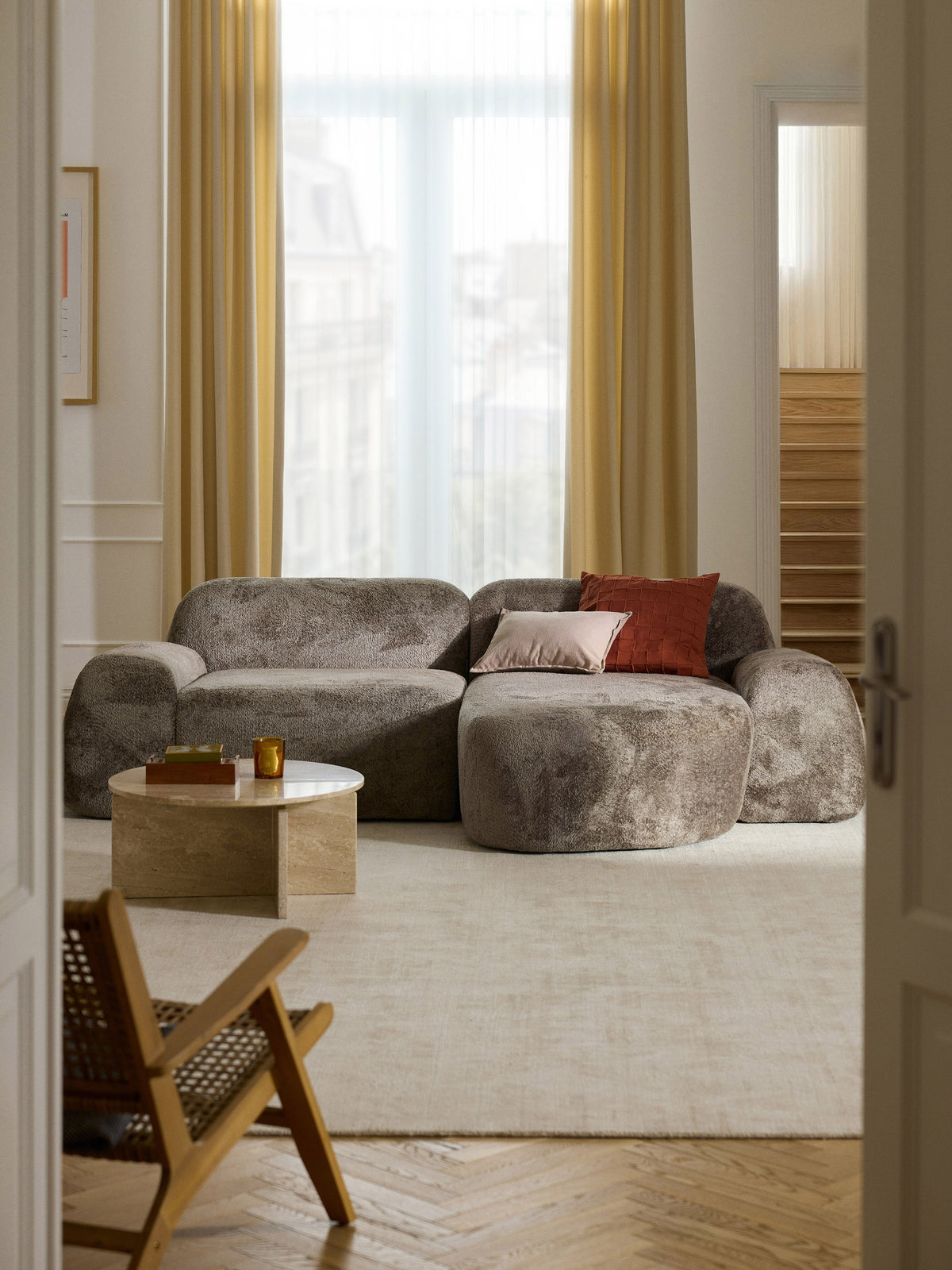 Wolskane Chaise in Teddy Bouclé
